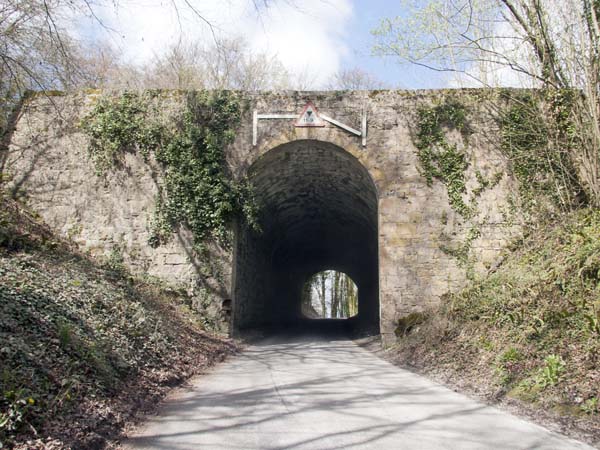 Stops Hill,Tunnel,Hindon