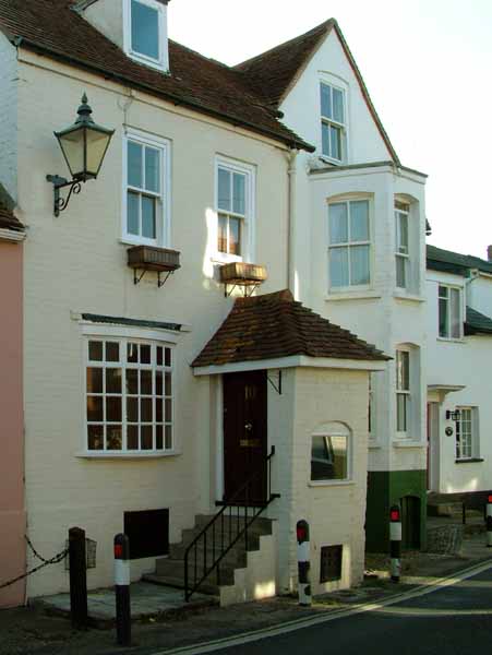 Lymington,Houses